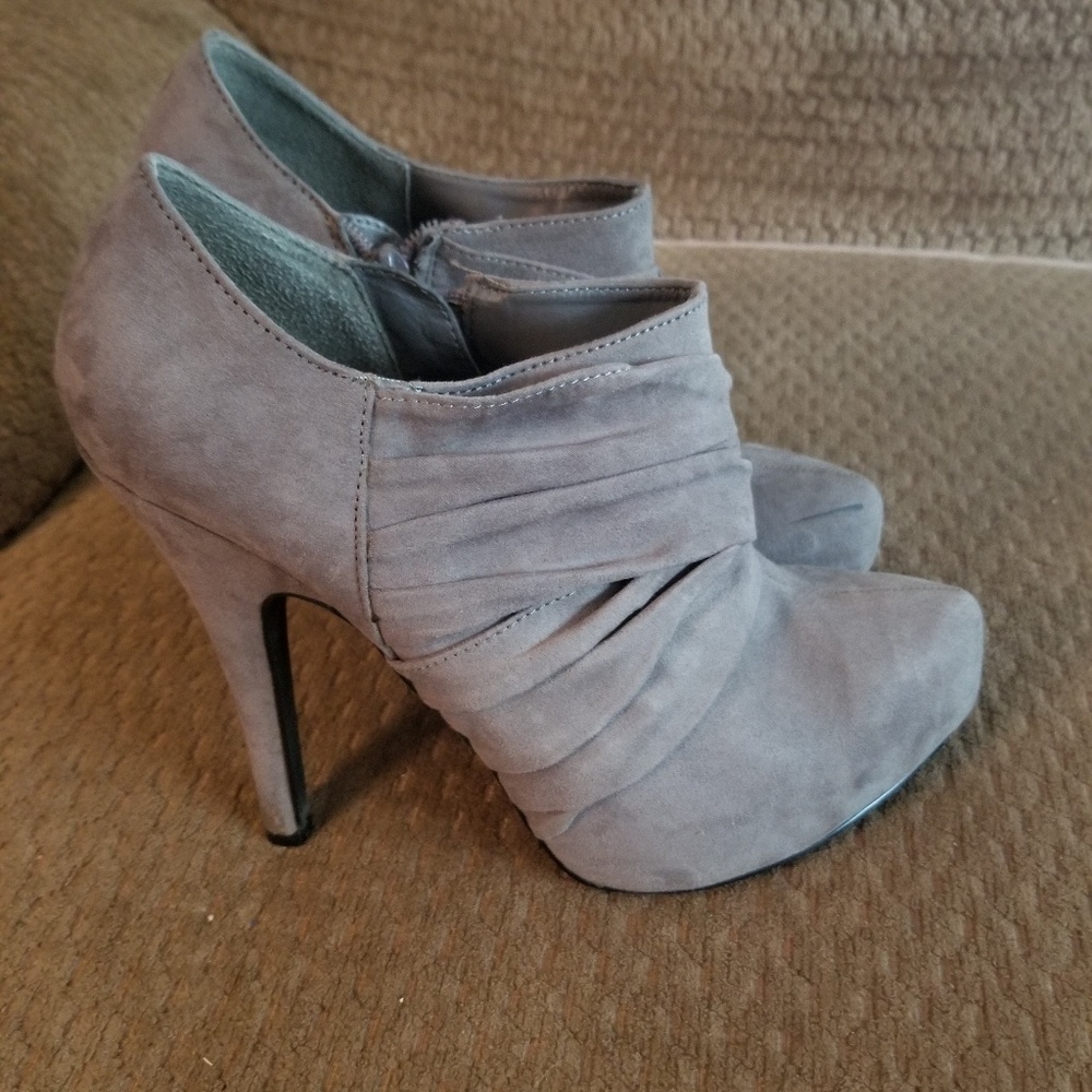 Guess Grey Booties size 8.5
